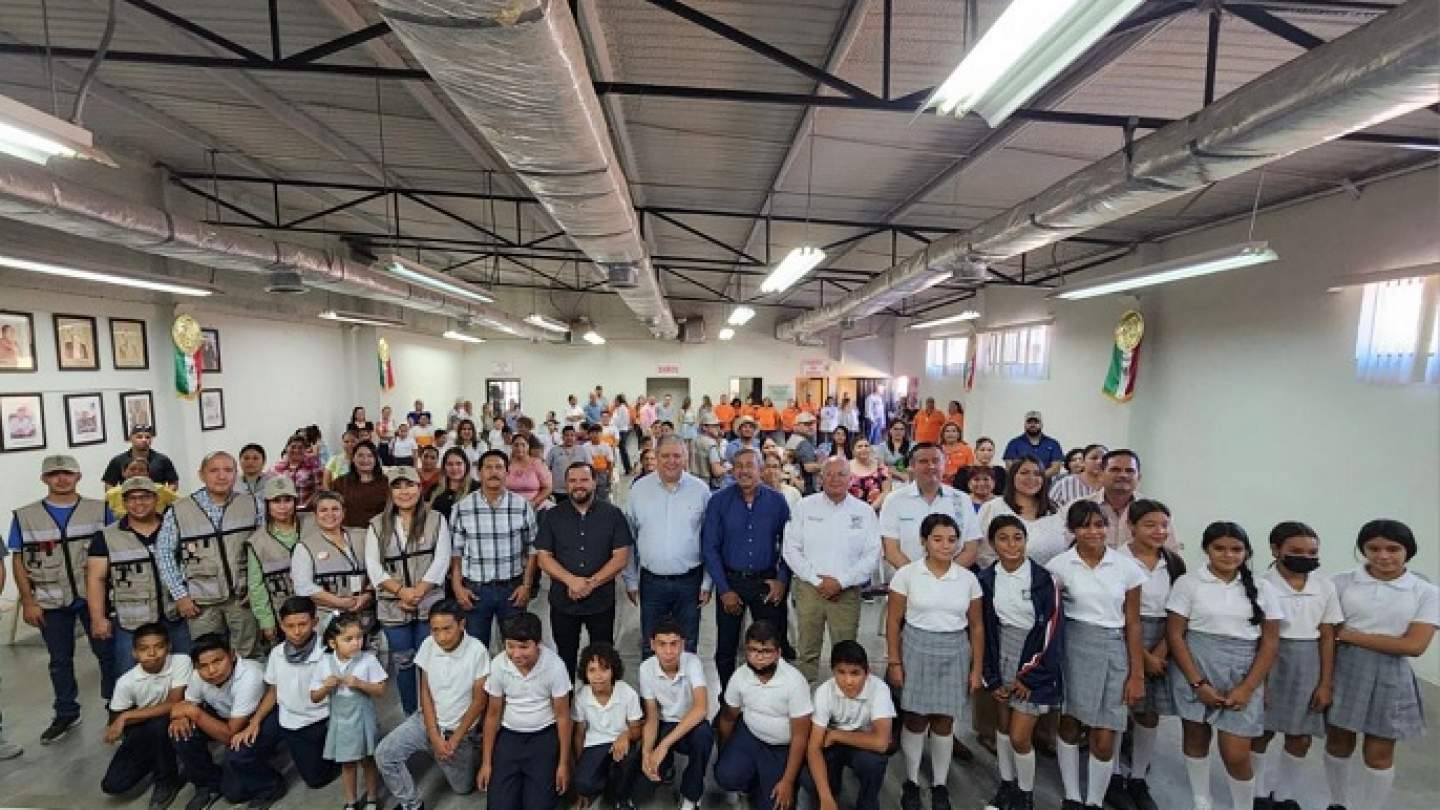 Inicia Gobierno de Sonora entrega de uniformes escolares gratuitos en la entidad