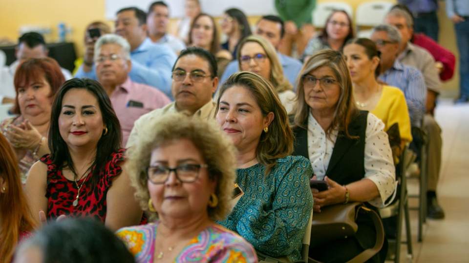 Docentes de secundaria reciben orientación en materia de Derechos Humanos: SEC