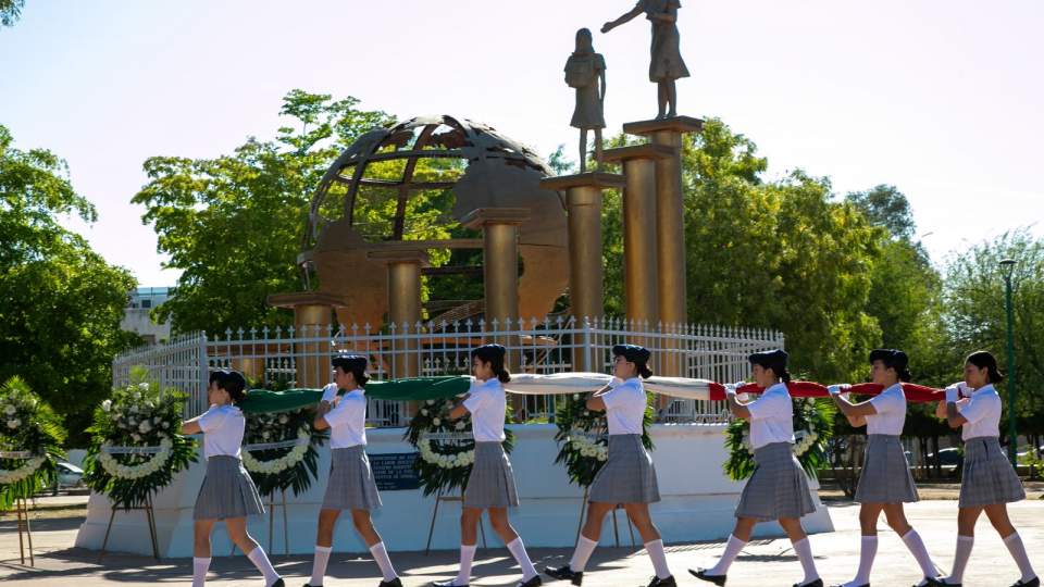 Conmemora Gobierno de Sonora Día del Maestro y la Maestra 