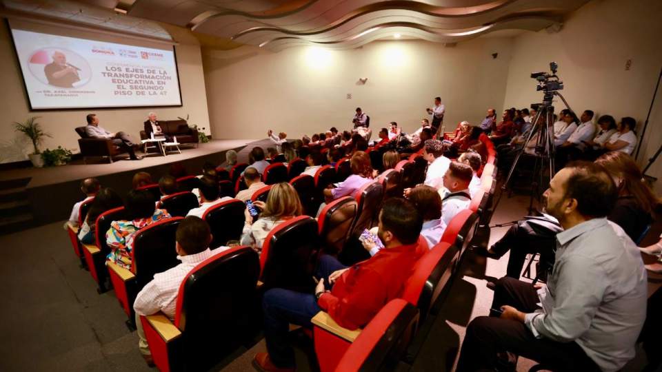 Analizan docentes sonorenses retos de la educación en México para las próximas generaciones 