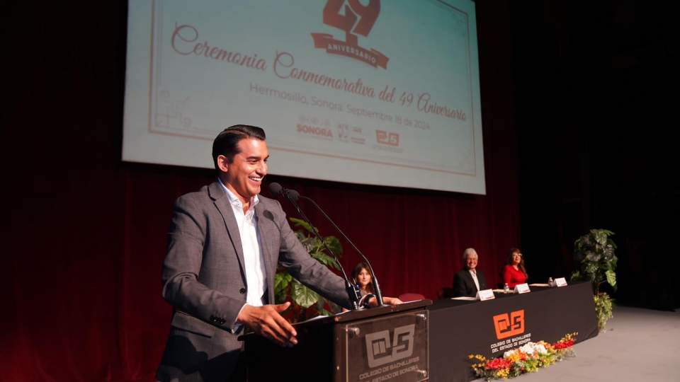 Conmemoran autoridades educativas 49 aniversario de Cobach Sonora