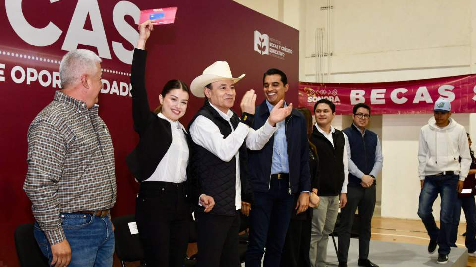Anuncia Gobernador Durazo convocatoria de becas Sonora de Oportunidades; van más de 600 mil estudiantes becados